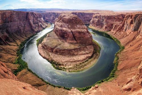 Upper portions of the grand canyon show undisturbed horizontal layers of sedimentary rock. which of