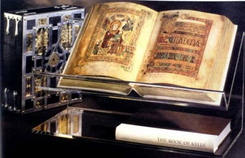 Which is the greatest achievement of Hiberno-Saxon art? Book of Belief Book of Durrow Lindisfarne Go