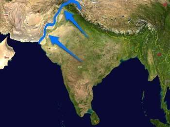 What river is labeled on this map? a) indus river b) ganges river c) euphrates river d) brahmaputra