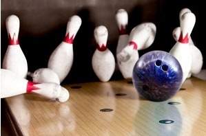 which kind of energy does a bowling ball transfer into bowling pins?  a. potenti