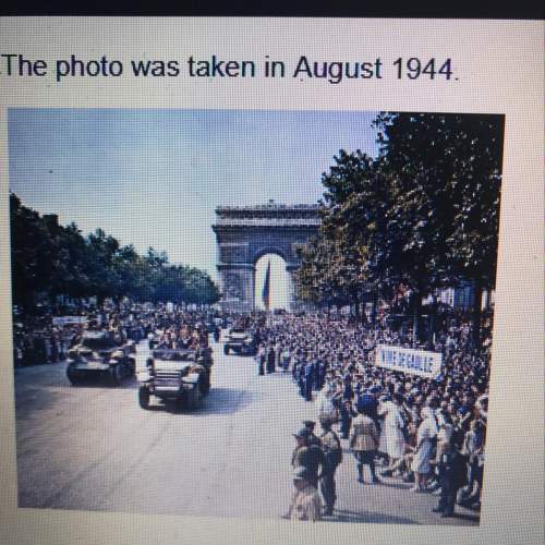What event does the photo show?  a. the allied d-day landings b. german troops entering