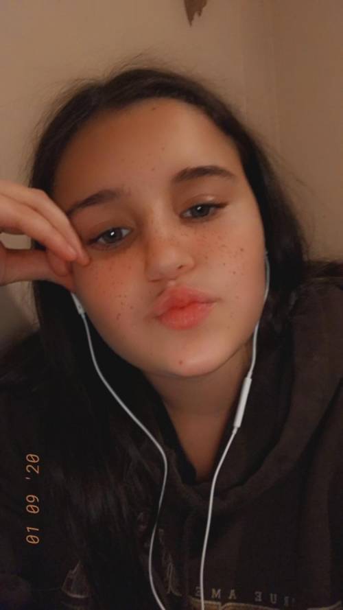 Cute or no ? rate me 1-10? pls im bored school is boring