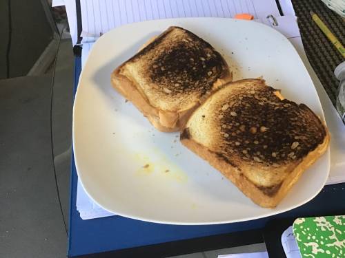 Do you like my morning cooks?
Its grill cheese.
I tried...