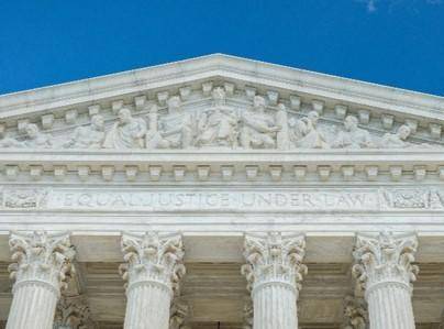 What elements from ancient Greek architecture do you see on the US Supreme Court Building? Choose t