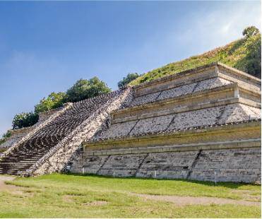The image shows Aztec architecture.

What type of Aztec architecture is shown in the image?
a pala