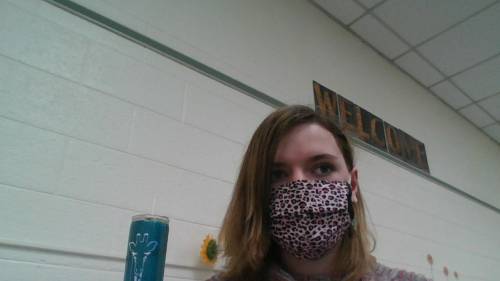 this is for real how we have to sit in class..... i dont enjoy masks. they hurt my ears. but better