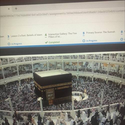 (NEED ASAPPP)Examine the photograph of Muslim pilgrims visiting a holy site in the city of Me