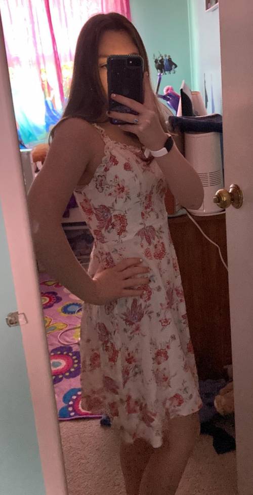 Does my dress look good?