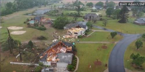 Im so sad

March 31st 2021 a tornado destroyed my house
I had a beautiful house
(Top right) on a g