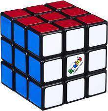 How many pieces are there on the rubix cube
