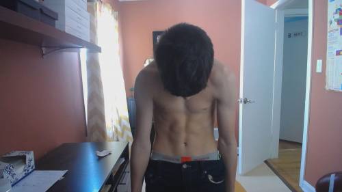 I'm only 9 do u see a 6pack or more?