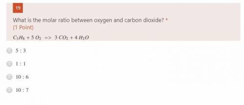 What is the molar ratio between oxygen and carbon dioxide?