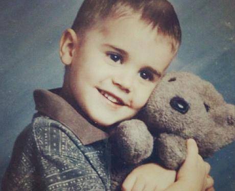 Need to know about when Justin Bieber was born and a picture. Person to respond gets the Brainliest