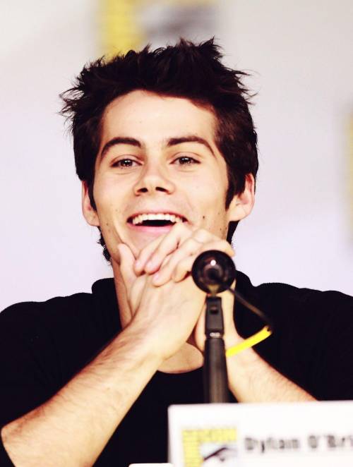 Ok done posting harry styles (for now) now onto dylan obrien. anyone else find him bae